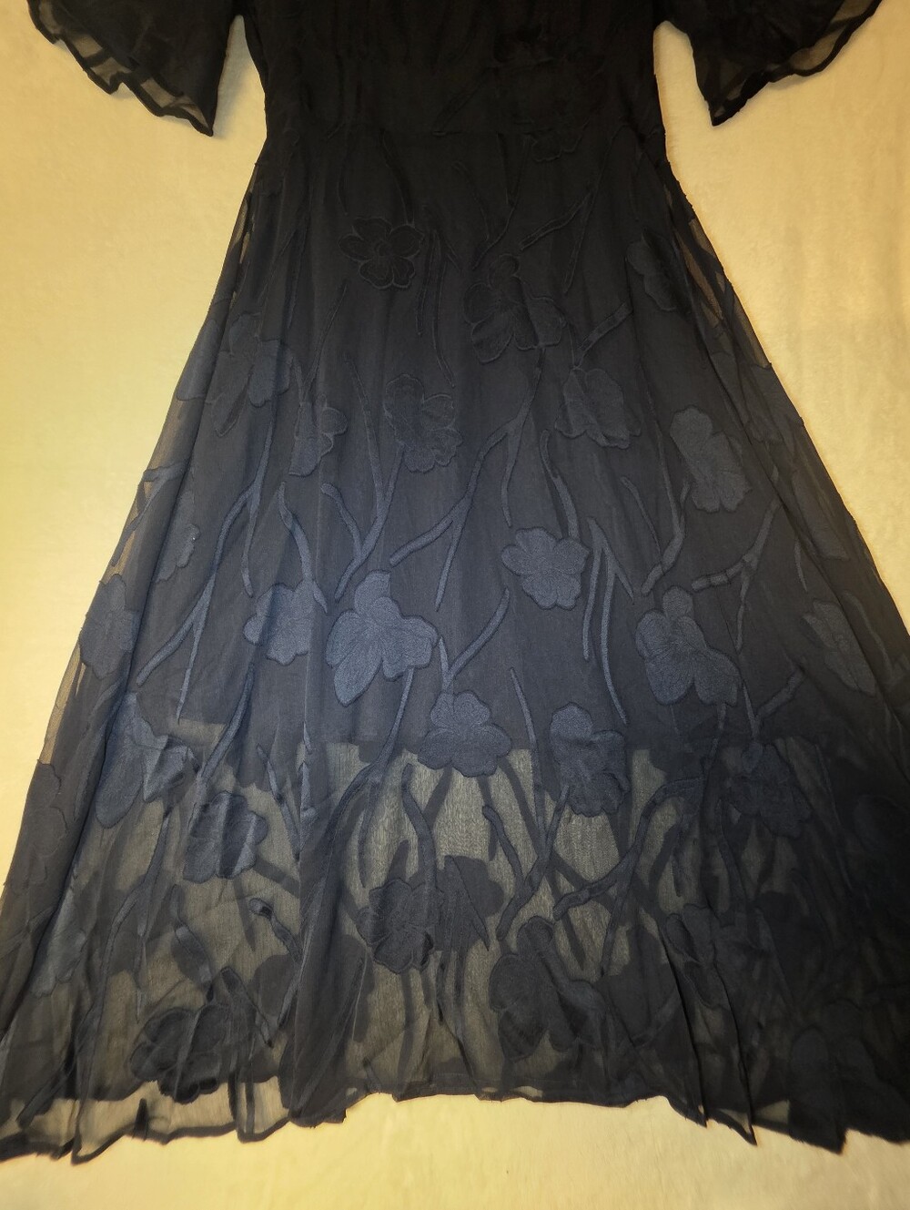 Elegant Navy Jacquard Lined Floral Bell Sleeve Ruffle Maxi Dress Size XL. - Picture 8 of 9